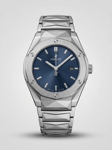 Hublot Classic Fusion Diamond-Cut Style Watch